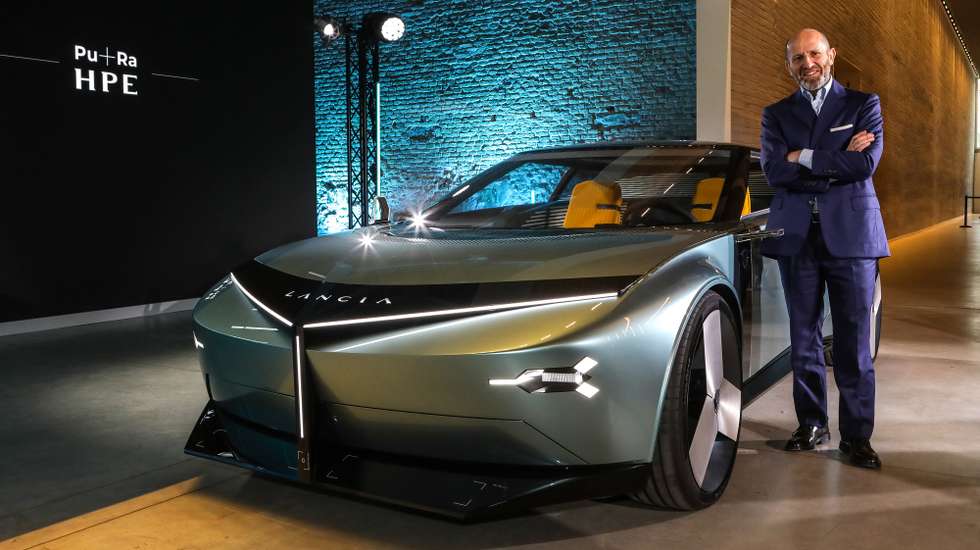 O CEO da Lancia, Luca Napolitano, avança que o lançamento da nova geração do Ypsilon vai coincidir com o regresso da marca ao nosso país, o que acontecerá já no próximo ano