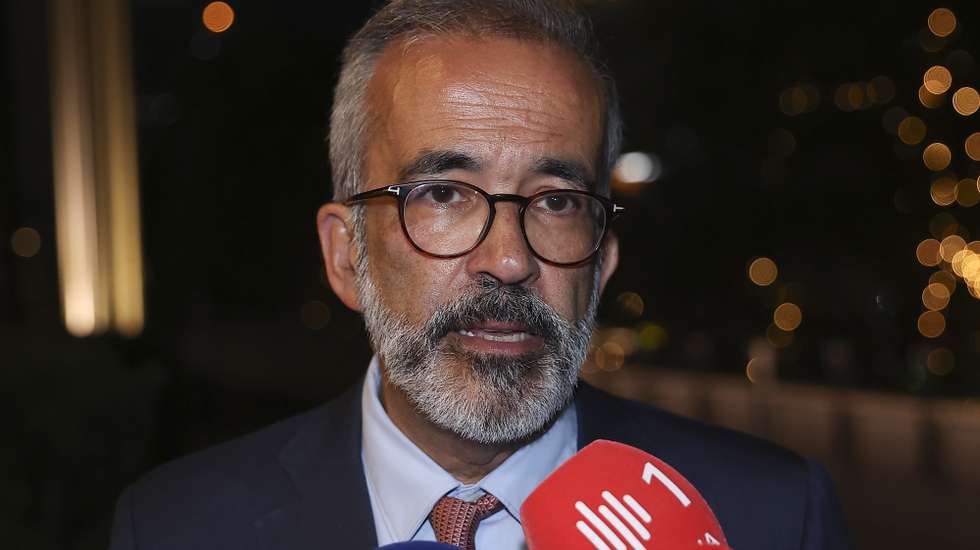 O ministro de Estado e dos Negócios Estrangeiros, Paulo Rangel, fala aos jornalistas sobre a invasão do espaço aereo da Polónia, em Tóquio, Japão, 10 de setembro de 2025. ANTÓNIO COTRIM/LUSA