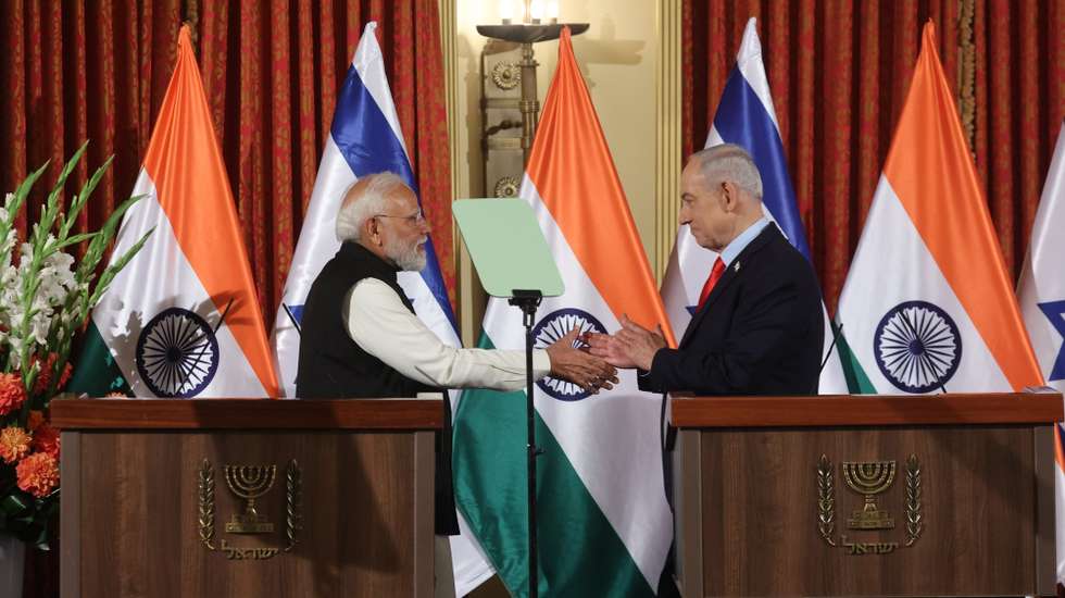 epa12778135 Israel's Prime Minister Benjamin Netanyahu (R) and Indian Prime Minister Narendra Modi attend a press conference in Jerusalem, 26 February 2026. Modi is on a two-day official visit to Israel.  EPA/GIL COHEN-MAGEN / POOL