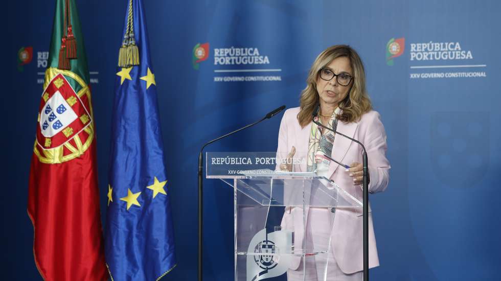 A ministra da Saúde, Ana Paula Martins durante a conferência de imprensa sobre a reunião do Conselho de Ministros, em Lisboa, 07 de maio de 2026. ANTÓNIO PEDRO SANTOS/LUSA