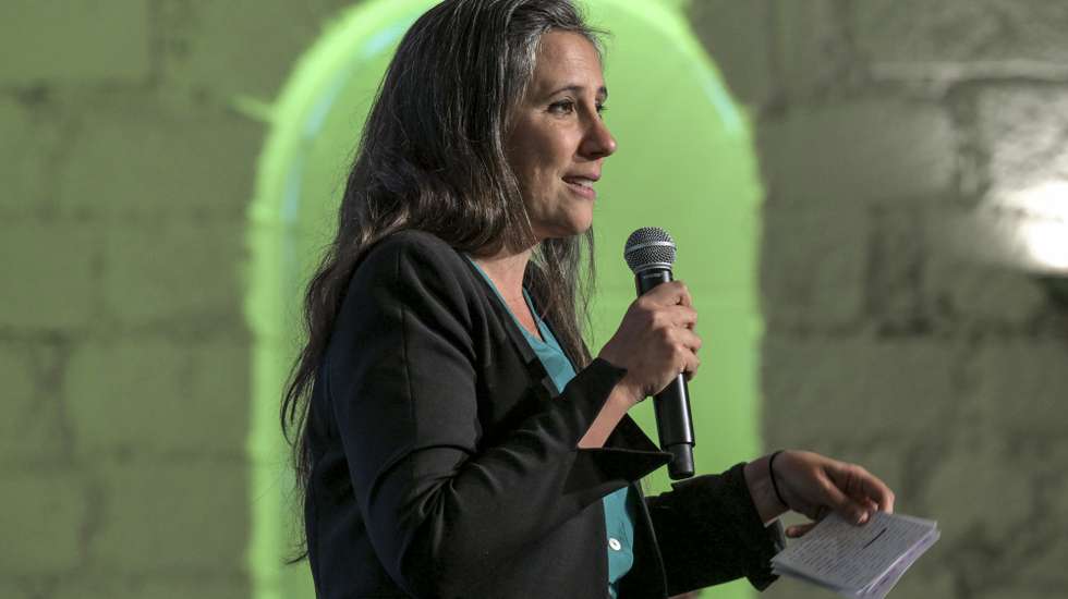 O co-porta-voz do Livre, Isabel Mendes Lopes, usa da palavra durante o ultimo dia da ‘rentrée’ política organizando a edição de “Os Setembristas”, que decorreu na Alfândega do Porto. 13 de setembro de 2026. FERNANDO VELUDO/LUSA