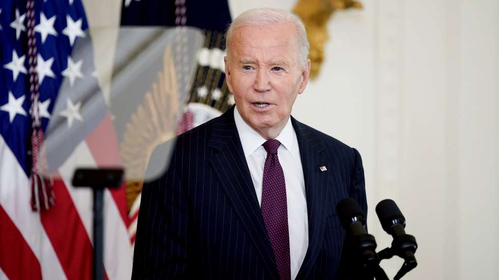 epa11718854 US President Joe Biden speaks during the Classroom to Career summit in the East Room of the White House in Washington, DC, USA, 13 November 2024. The summit is meant to highlight progress in expanding career pathways to good-paying jobs in infrastructure, clean energy, and advanced manufacturing.  EPA/ALEXANDER DRAGO / POOL