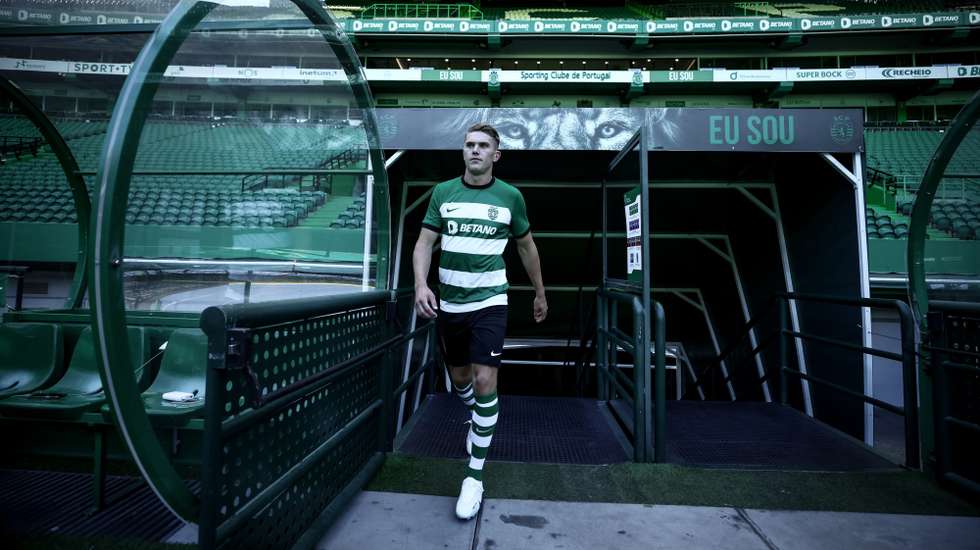 Viktor Gyökeres chega a Alvalade como o maior investimento de sempre do Sporting, superando o recorde que pertencia a Paulinho