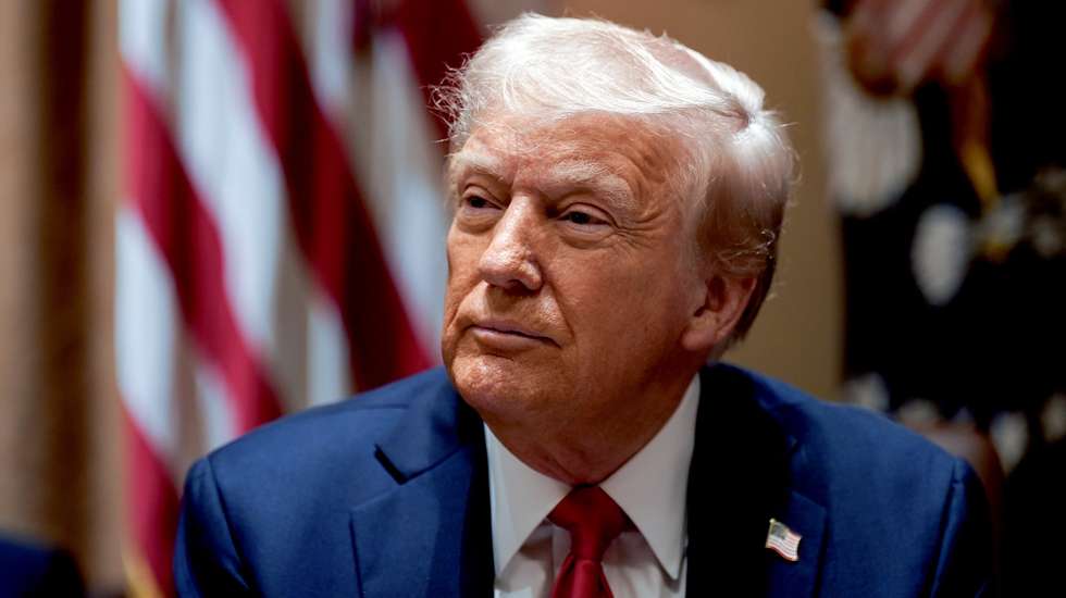 epa11926045 US President Donald Trump attends a cabinet meeting at the White House in Washington, DC, USA, 26 February 2025.  EPA/AL DRAGO / POOL