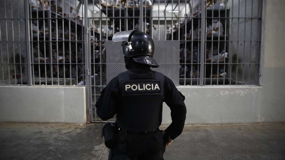 epa12010567 A policeman guards a cell at the Terrorism Confinement Center (Cecot) in Tecoluca, El Salvador, 04 April 2025. Head of Costa Rica's Justice and Peace Ministry, Gerald Campos Valverde, toured the Cecot, El Salvador's maximum security prison, a symbol of President Nayib Bukele's 'war' against gangs, as part of an official visit to the Central American country.  EPA/RODRIGO SURA