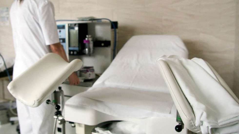 Cerca de 71,3% dos especialistas de ginecologia e obstetrícia do SNS recusaram efetuar abortos por razões de consciência