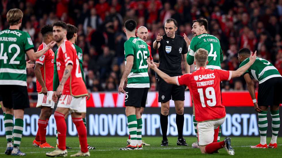 João Pinheiro esteve no Benfica-Sporting da última temporada na Luz e dirigiu na presente época a final da Taça da Liga entre os dois rivais lisboetas