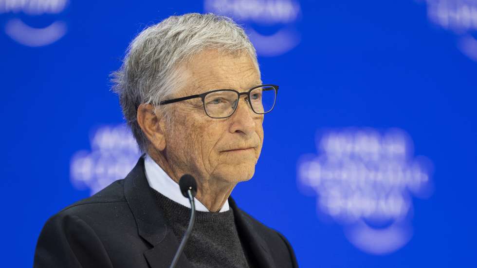 epa11084808 Co-chair of the Bill and Melinda Gates Foundation, Bill Gates attends a plenary session in the Congress Hall as part of the 54th annual meeting of the World Economic Forum (WEF), in Davos, Switzerland, 17 January 2024. The meeting brings together entrepreneurs, scientists, corporate and political leaders in Davos under the topic 'Rebuilding Trust' from 15 to 19 January.  EPA/GIAN EHRENZELLER
