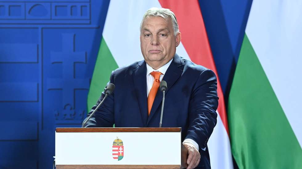 epa11734772 Hungarian Prime Minister Viktor Orban speaks during a press conference after a meeting with Romanian Prime Minister Marcel Ciolacu at the Prime Minister's office, the former Carmelite Monastery, in Budapest, Hungary, 22 November 2024.  EPA/ZOLTAN MATHE HUNGARY OUT