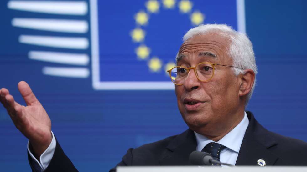 epa12200080 European Council President Antonio Costa attends a press conference during the EU leaders' Summit in Brussels, Belgium, 26 June 2025.  EPA/OLIVIER HOSLET