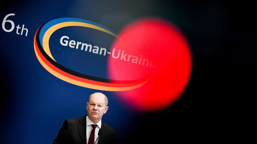 epa10935591 German Chancellor Olaf Scholz speaks during the 6th German-Ukrainian Economic Forum in Berlin, Germany, 24 October 2023.  EPA/FILIP SINGER