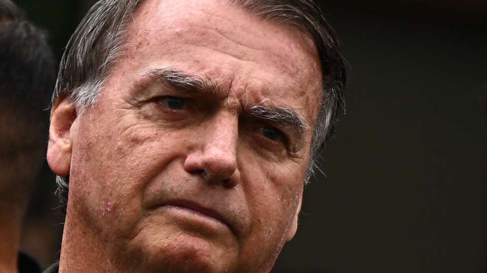 epa12377400 Brazilian former President Jair Bolsonaro leaves the DF Star Hospital in Brasilia, Brazil, 14 September 2025. Bolsonaro returned to house arrest at his residence in Brasilia hours after being admitted to a private hospital for surgery. The former head of state was sentenced by the Supreme Court to 27 years and three months in prison for conspiring against the democratic order following his defeat in the 2022 elections against current President Luiz Inacio Lula da Silva.  EPA/ANDRE BORGES