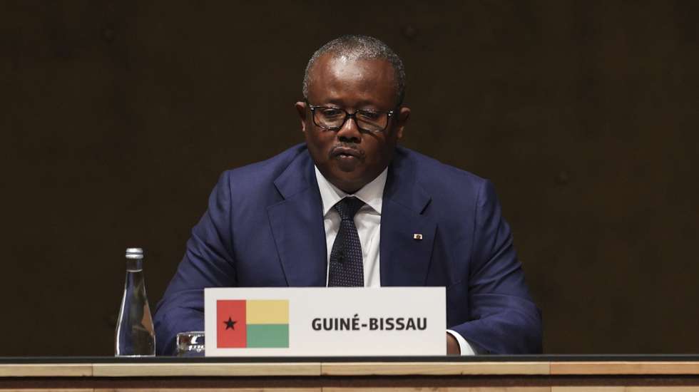 O Presidente da República da Guiné-Bissau, Umaro Sissoco Embalo, intervém na sessão comemorativa do 50º aniversário do 25 de abril de 1974, com os Chefes de Estado irmãos, cuja independência esteve ligada do 25 de abril em Lisboa, 25 de abril de 2024. MIGUEL A. LOPES/LUSA