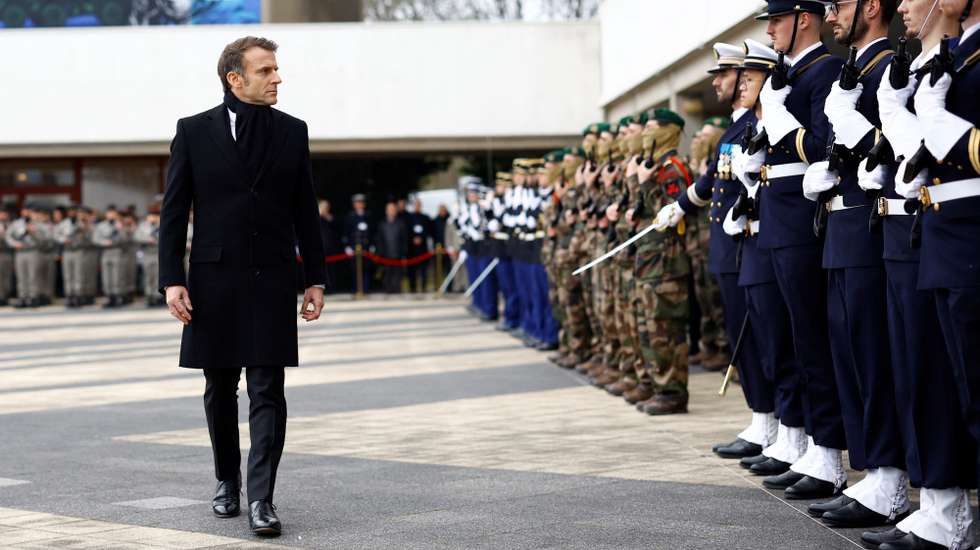 epa11838659 French President Emmanuel Macron reviews the troops during a military ceremony while visiting the Digital Support and Cyber Command (CATNC) of the French Army as part of his annual wishes to France's Armed Forces in Cesson-Sevigne, near Rennes, France, 20 January 2025.   EPA/STEPHANE MAHE / POOL MAXPPP OUT