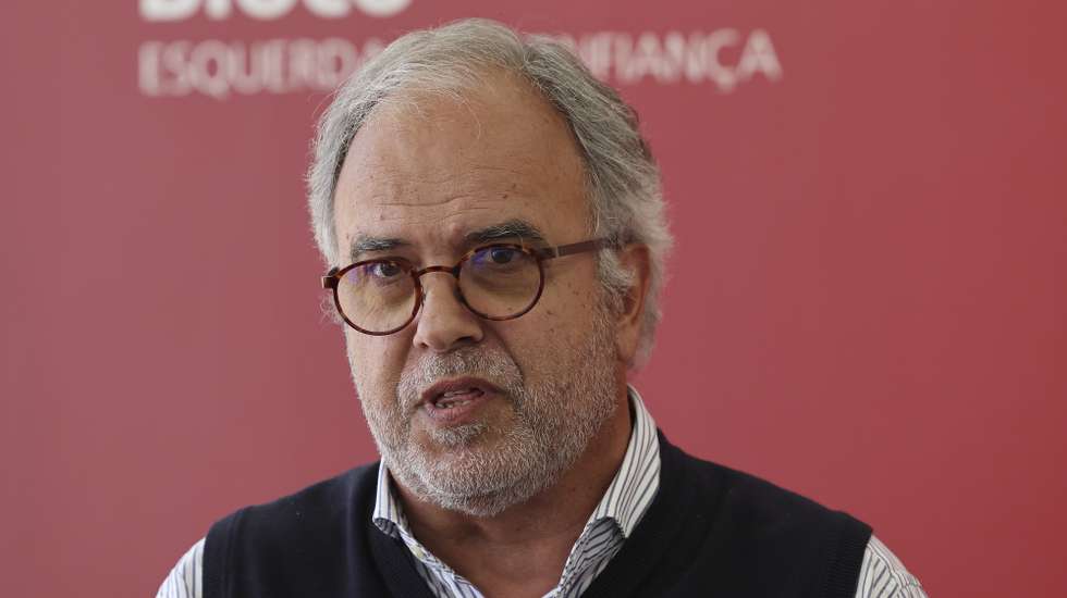 O coordenador do Bloco de Esquerda (BE), José Manuel Pureza, na conferência de imprensa sobre a promulgação da Lei da Nacionalidade, na sede do partido, em Lisboa, 4 de maio de 2026. JOÃO RELVAS/LUSA