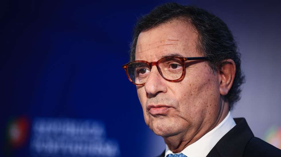 O ministro Adjunto e da Coesão Territorial, Manuel Castro Almeida, usa da palavra durante o briefing do Conselho de Ministros, em Lisboa, 26 de Setembro de 2024. RODRIGO ANTUNES/LUSA