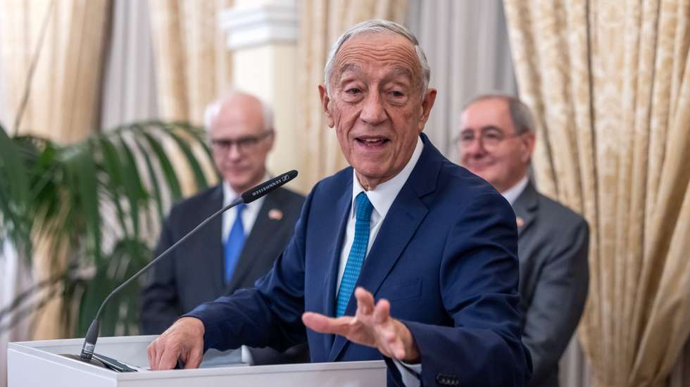 O Presidente da República, Marcelo Rebelo de Sousa, usa da palavra durante uma receção à comunidade portuguesa no Palácio Kaiserstein, em Praga, República Checa, 04 de fevereiro de 2025. O Presidente da República encontra-se em visita de estado à República Checa até dia 06 de fevereiro. JOSÉ SENA GOULÃO/LUSA
