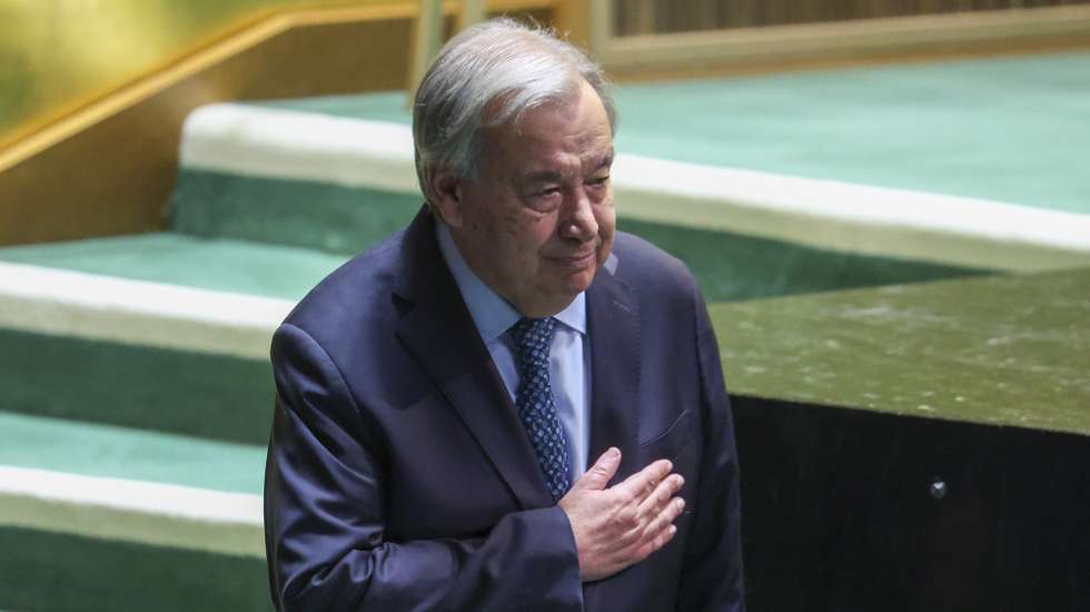epa12399759 Secretary-General of the United Nations Antonio Guterres reacts to the applause following his opening remarks at the General Debate of the 80th session of the United Nations General Assembly (UNGA) at the United Nations headquarters in New York, USA, 23 September 2025.  EPA/SARAH YENESEL