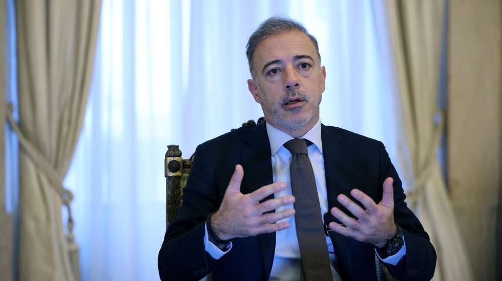 Pedro Duarte, presidente da Câmara Municipal do Porto, em entrevista no âmbito dos 100 dias de mandato, data que se cumpre no próximo dia 13, Porto, 10 de fevereiro de 2026.  (ACOMPANHA TEXTO DE 12 FEVEREIRO 2026) ESTELA SILVA/LUSA