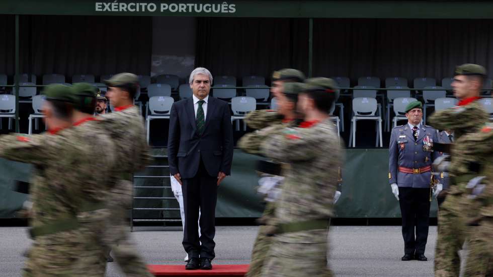 O ministro da Defesa Nacional, Nuno Melo , esteve presente na  cerimónia militar comemorativa do Dia da Arma de Infantaria e do Centro de Tropas de Operações Especiais em Lamego, 26 de junho de 2026. PEDRO SARMENTO COSTA/LUSA