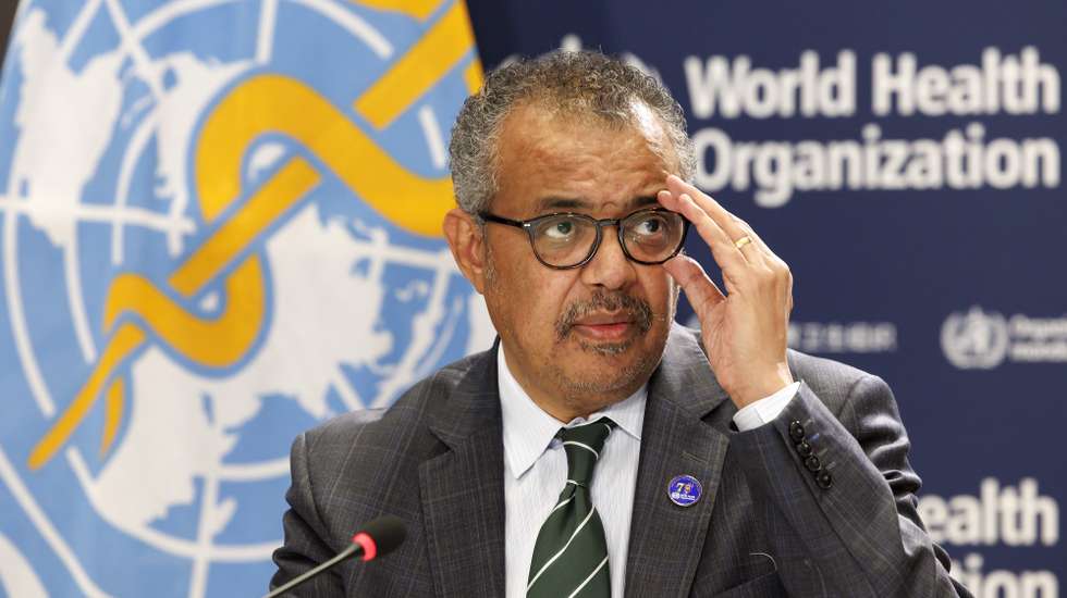 epa11031140 Director General of the World Health Organization (WHO) Tedros Adhanom Ghebreyesus attends a press conference organized by the Geneva Association of United Nations Correspondents (ACANU) at the World Health Organization (WHO) headquarters in Geneva, Switzerland, 15 December 2023.  EPA/SALVATORE DI NOLFI