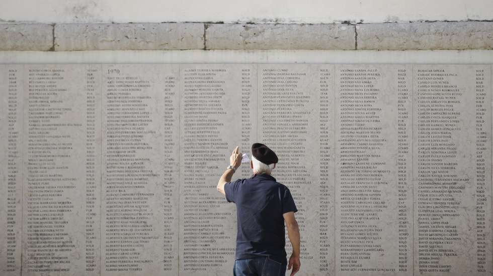 Memorial de homenagem aos combatentes no Ultramar que morreram