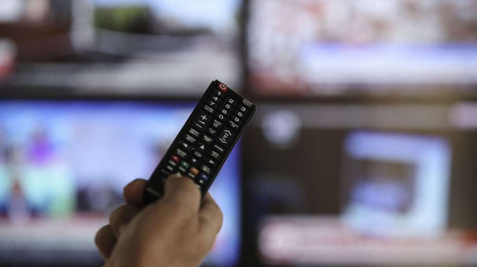 Comando utilizado para mudar os canais de TV, Lisboa 11 de outubro 2022. ANTÓNIO COTRIM/LUSA