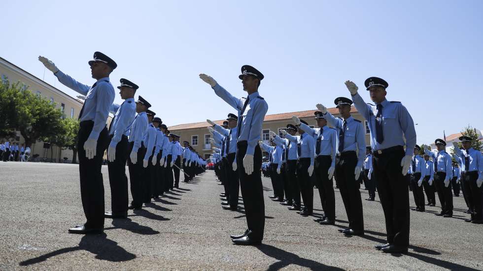 Cerimónia de compromisso de honra do 20.º Curso de Formação de Agentes da PSP na Escola Prática de Policia, em Torres Novas, 29 de julho de 2025. PAULO CUNHA/LUSA