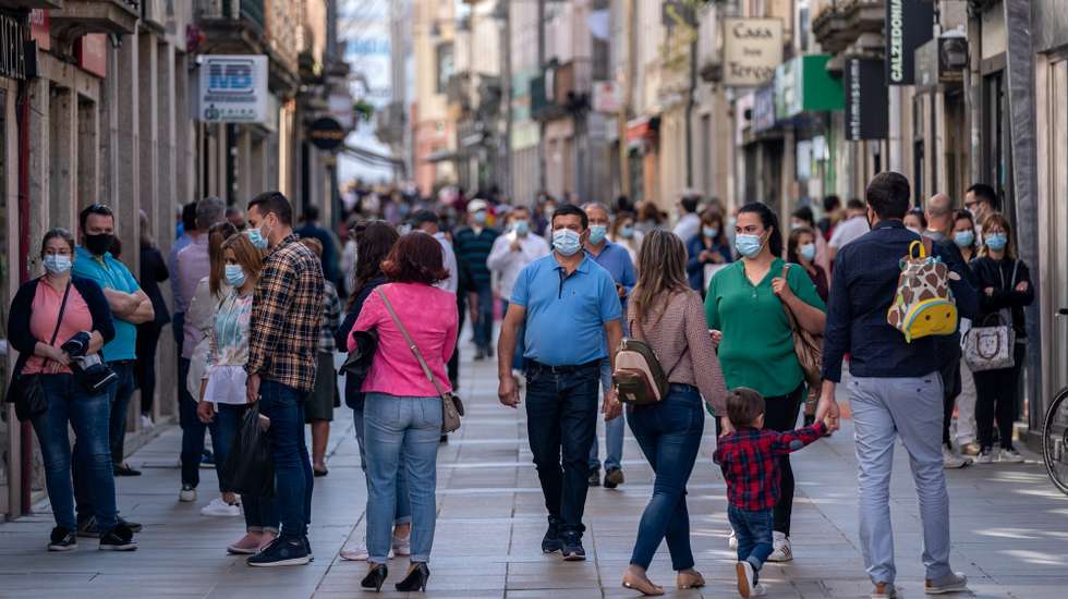 Pessoas nas ruas de Braga