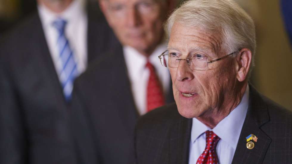 epa12168896 US Senator Roger Wicker (R) speaks to the media at the US Capitol, Washington, DC, USA, 10 June 2025.  EPA/WILL OLIVER