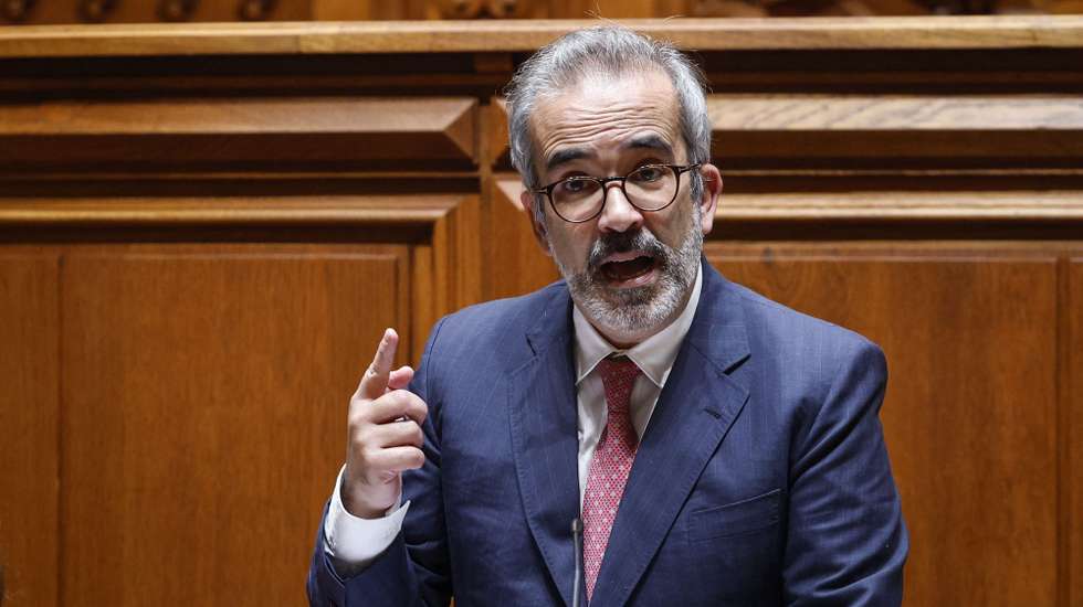 O ministro de Estado e dos Negócios Estrangeiros, Paulo Rangel, intervém durante a sua audição na Comissão de Orçamento e Finanças, Negócios Estrangeiros e Comunidades Portuguesas e Assuntos Europeus, na Assembleia da República, em Lisboa, 04 de novembro de 2024. ANTÓNIO PEDRO SANTOS/LUSA
