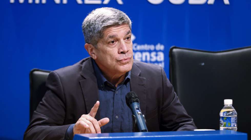 epa12836833 Cuba's Deputy Minister of Foreign Affairs, Carlos Fernandez de Cossio, speaks during a press conference in Havana, Cuba, 20 March 2026. De Cossio stated that 'the Cuban political system is not up for negotiation,' nor are any of its government positions amid the US embargo on the country and the island's economic deterioration.  EPA/ERNESTO MASTRASCUSA