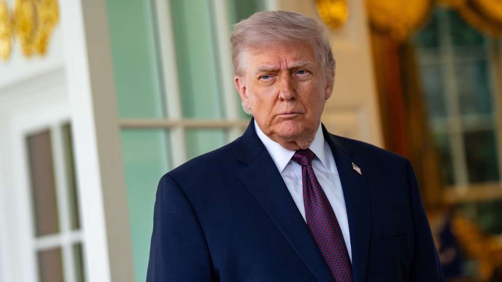 epa12887694 US President Donald Trump speaks to members of the media outside the Oval Office of the White House in Washington, DC, USA, 13 April 2026.  EPA/SALWAN GEORGES / POOL