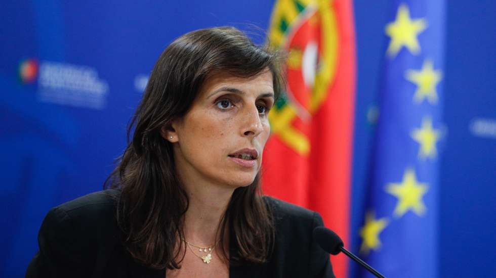 A secretária de Estado Adjunta e da Saúde, Jamila Madeira, durante a conferência de imprensa diária de atualização de informação da situação epidemiológica em Portugal, relativa à infeção pelo novo coronavírus (Covid-19), realizada no Ministério da Saúde, em Lisboa, 09 de setembro de 2020.  Portugal regista até ao momento 1. 849 (+3) mortes associadas à Covid-19, e 61 541 (+ 646) infetados, segundo o boletim epidemiológico divulgado pela Direção-Geral da Saúde (DGS). ANTÓNIO COTRIM/POOL/LUSA