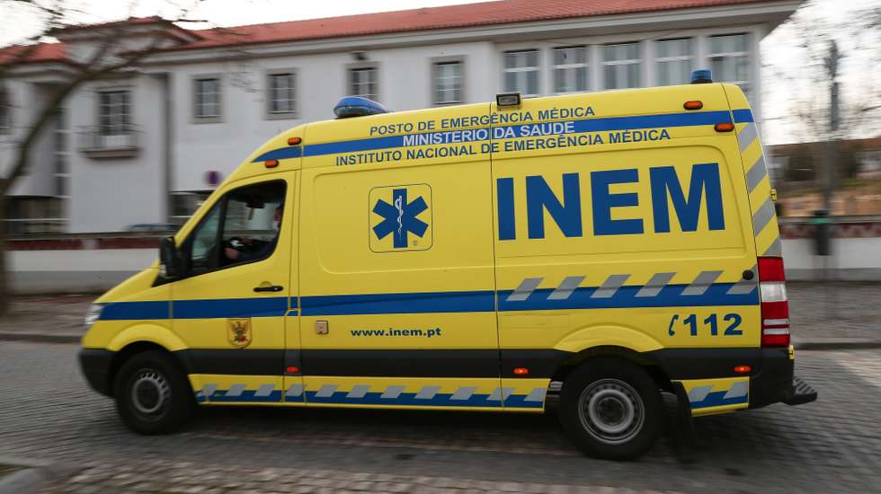 Ambulância do INEM