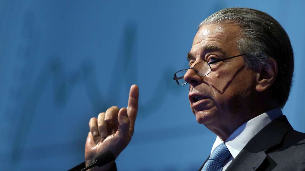 Ricardo Salgado, presidente do Banco Espírito Santo, discursa durante a "Grande Conferência JN 125 Anos", na Alfândega do Porto, 3 de junho de 2013. JOSE COELHO/LUSA
