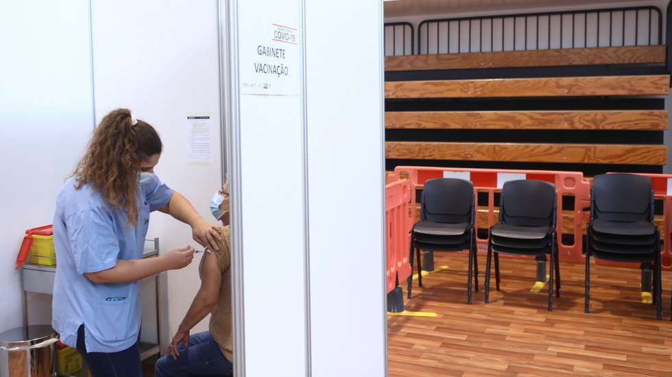 Nesta época, foram ainda identificados outros agentes respiratórios em 5.920 casos