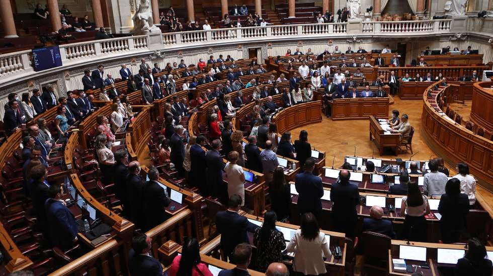 Votação do Projeto de Lei n.º 111/XV/1.ª (Iniciativa Liberal), que regula as condições em que a morte medicamente assistida não é punível e altera o Código Penal, na Assembleia da República, em Lisboa, 09 de junho de 2022. ANTÓNIO PEDRO SANTOS/LUSA