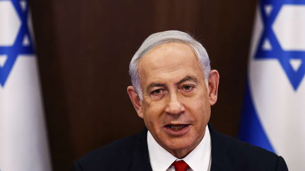 epa10555072 Israeli Prime Minister Benjamin Netanyahu addresses a cabinet meeting at the Prime Minister's Office in Jerusalem, 02 April 2023.  EPA/RONEN ZVULUN / POOL