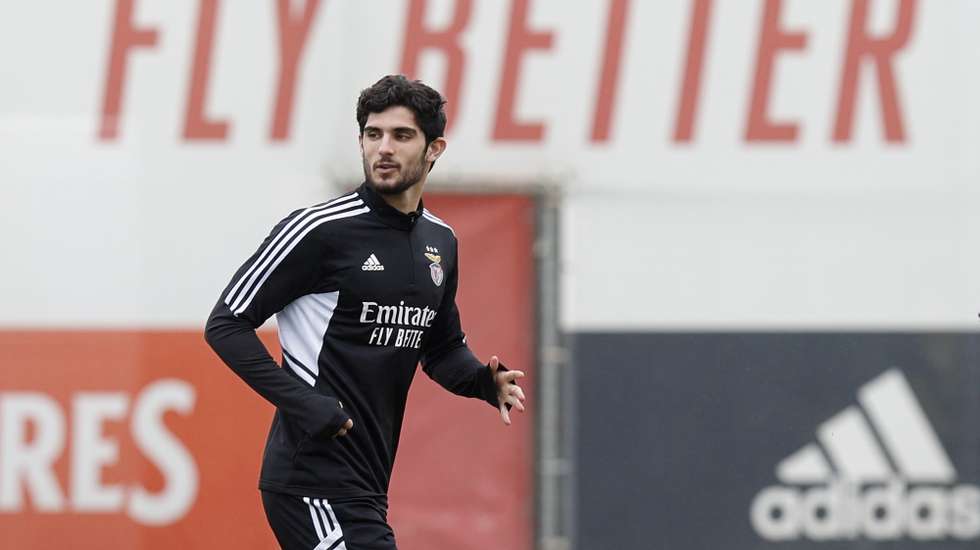 SL Benfica player Goncalo Guedes in action during a training session at Caixa Futebol Campus in Seixal, Portugal, 06 March 2023. SL Benfica faces Club Brugge in UEFA Champions League the second leg at Luz Stadium in Lisbon on 07 March 2023. ANTONIO PEDRO SANTOS/LUSA