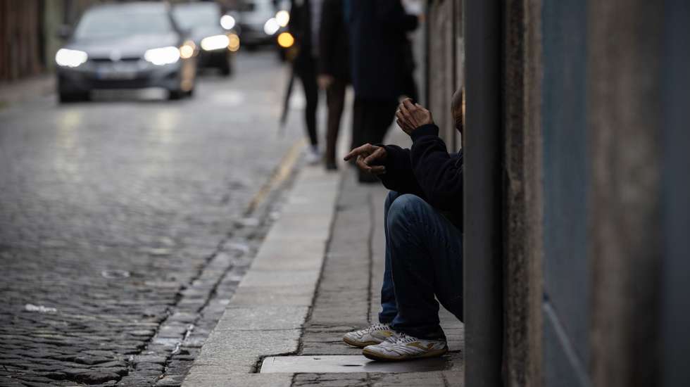 Mais de 10.700 pessoas viviam como sem-abrigo em 2022