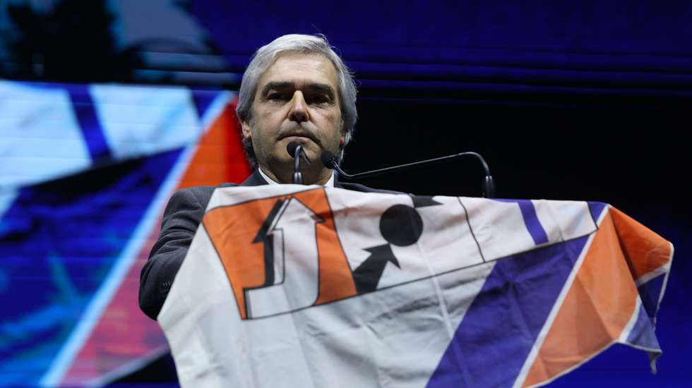 O presidente do CDS/PP, Nuno Melo, discursa no comicio de encerramento da Aliança Democrática (AD) no Campo Pequeno em Lisboa no âmbito da campanha para as eleições legislativas de 10 de março, 08 de março de 2024. Mais de 10,8 milhões de portugueses são chamados a votar no domingo para eleger 230 deputados à Assembleia da República. A estas eleições concorrem 18 forças políticas, 15 partidos e três coligações. TIAGO PETINGA/LUSA