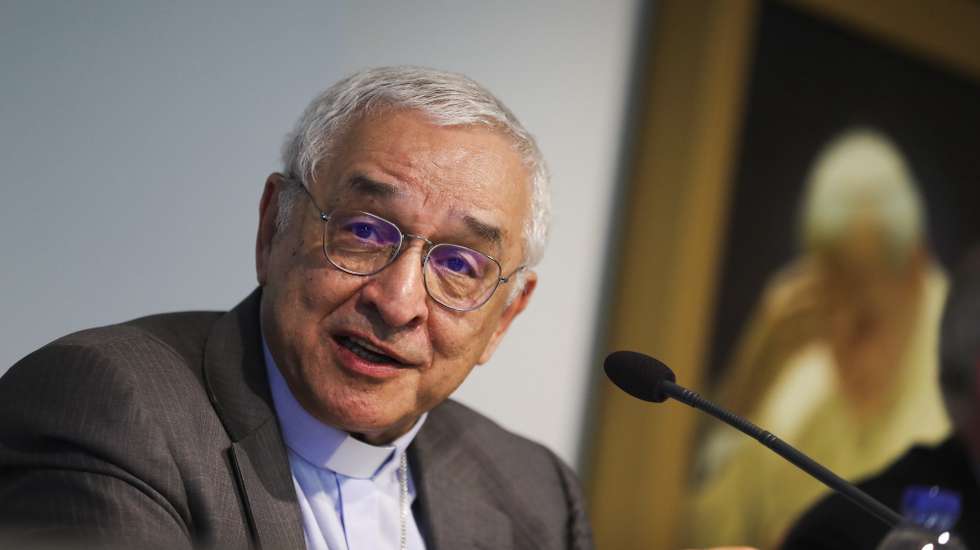 O presidente da Conferência Episcopal Portuguesa
(CEP), José Ornelas, participa na conferência de imprensa no final da 209.ª Assembleia Plenária da Conferência Episcopal Portuguesa, em Fátima, 11 de abril de 2024. A Conferência Episcopal Portuguesa aprovou a criação de um fundo, “com contributo solidário de todas as dioceses”, para compensar financeiramente as vítimas de abusos sexual no seio da Igreja Católica em Portugal. PAULO CUNHA/LUSA