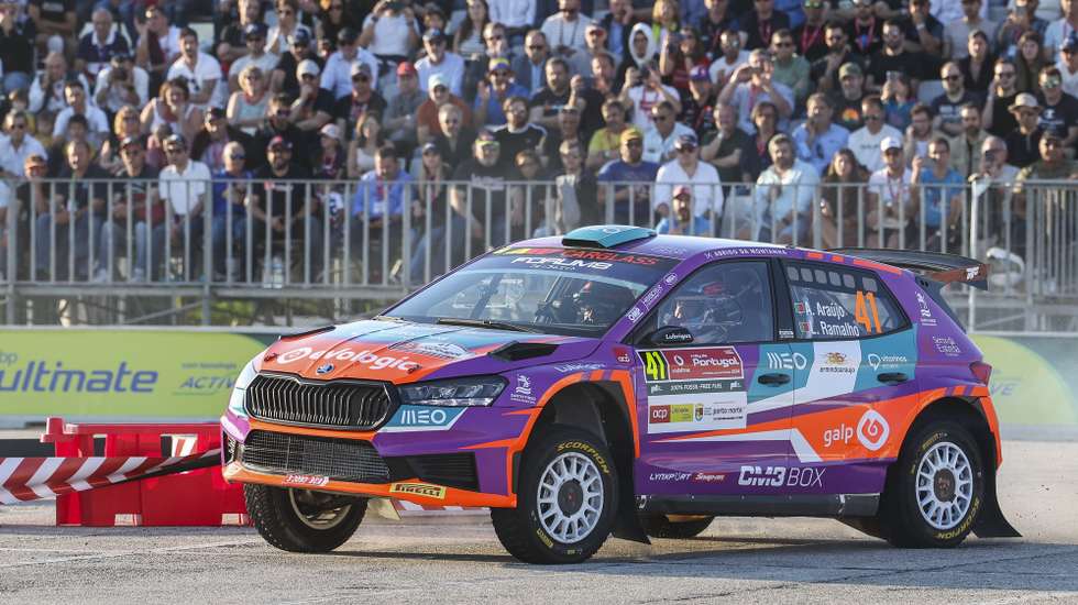 Armindo Araújo of Portugal, drives his Skoda Fabia RS during the SS1-Figueira da Foz of the Rally Portugal 2024 as part of the World Rally Championship (WRC) in Figueira da Foz, Portugal, 9 May 2024. PAULO NOVAIS/LUSA