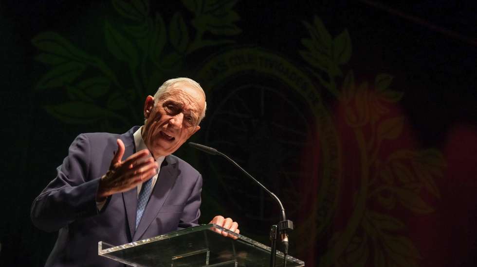O Presidente da República, Marcelo Rebelo de Sousa, intervém na sessão de encerramento do Congresso do centenário da Confederação Portuguesa de Coletividades de Cultura, Recreio e Desporto (CPCCRD), em Setúbal, 25 de maio de 2024. RUI MINDERICO/LUSA