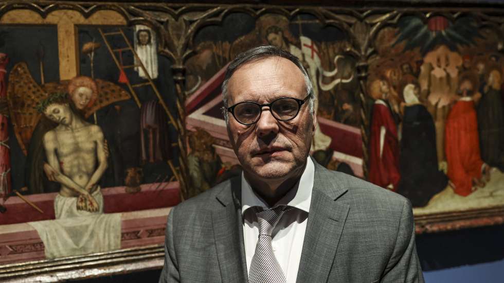 O diretor do Museu Nacional de Arte Antiga, Joaquim Caetano, durante a visita de imprensa à Exposição "Barcelona Gótica - Obras do Museu Diocesano e da Catedral de Barcelona", Lisboa, 19 de abril de 2023. CARLOS M. ALMEIDA/LUSA
