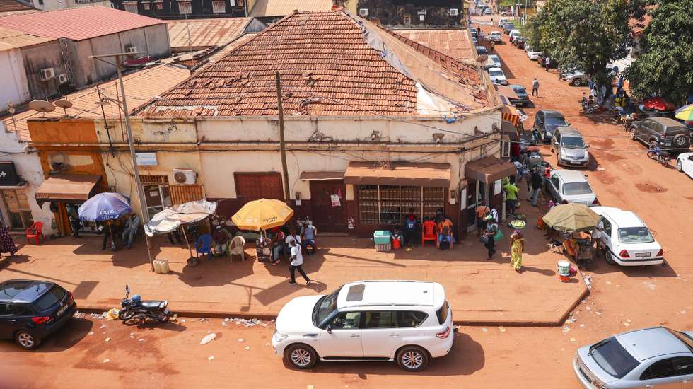 Aspeto do dia-a-dia na Guiné-Bissau, em Bissau, 17  de novembro  de 2023. ANTÓNIO COTRIM/LUSA