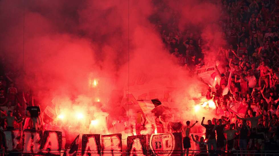 Adeptos do Sporting de Braga durante o jogo da 33ª jornada da I Liga de futebol contra o Vitória de Guimarães, realizado no Estádio do D. Afonso Henriques, em Guimarães, 11 de maio de 2023. HUGO DELGADO/LUSA