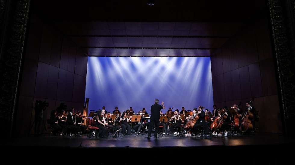 Ensaio de imprensa da peça &quot;Outra Bizarra Salada&quot; de Beatriz Batarda a partir de textos de Karl Valentin, com Bruno Nogueira, Rita Cabaço e a participação da Orquestra Metropolitana de Lisboa, sob a direção musical de Cesário Costa, no Teatro São Luiz em Lisboa, 16 de fevereiro de 2023. TIAGO PETINGA/LUSA