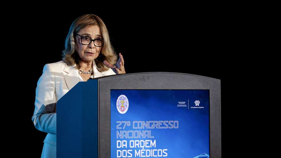 A ministra da Saúde, Ana Paula Martins, discursa no encerramento do 27.º Congresso Nacional da Ordem dos Médicos, em Lisboa, 23 de novembro de 2024. FILIPE AMORIM/LUSA
